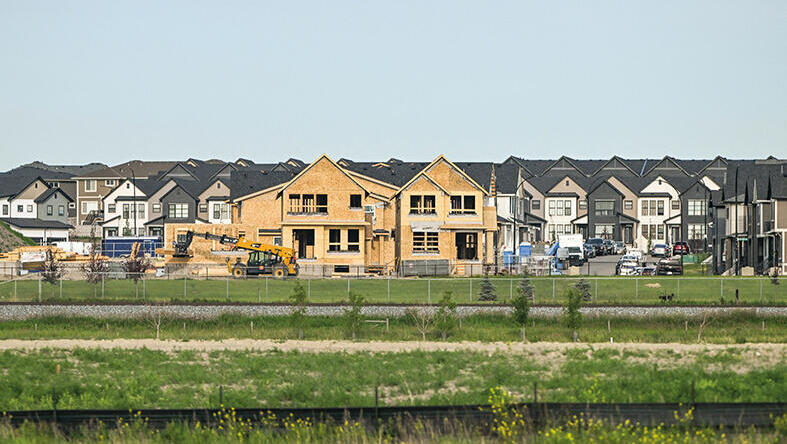 בתים בבנייה ב קלגרי קנדה