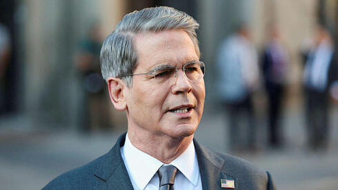 שר האוצר של ארה"ב: "נתחיל ללוות ספינות בהורמוז ברגע שהדבר יתאפשר מבחינה צבאית"