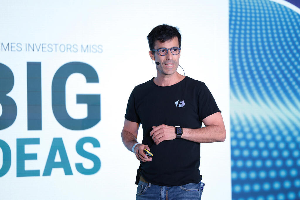 עמרי ברלב, מנכ"ל Fourier Optics. "זה השוק הגדול ביותר שישובש" (צילום: אוראל כהן) ועידת לונדון 2025 - עמרי ברלב מנכ"ל Fourier Optics