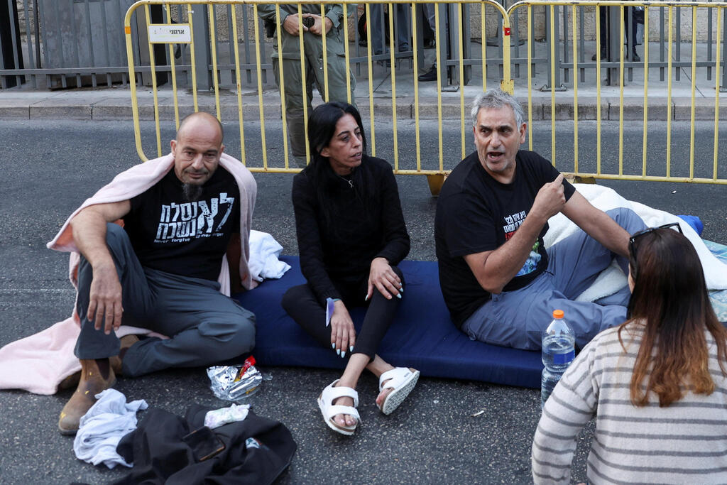 משפחות חטופים בית ראש הממשלה ירושלים עינב צנגאוקר מחאה כיבוש עזה מבצע מרכבות גדעון ב