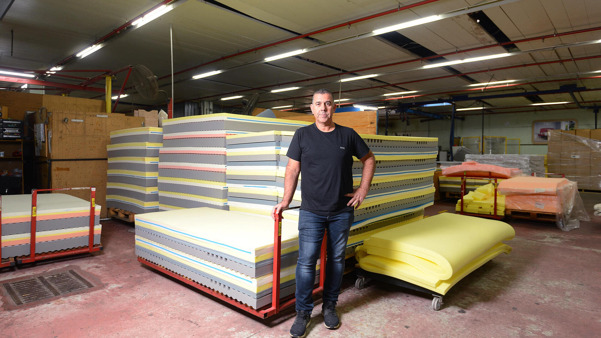 אבי ברססט מנכל מפעל הולנדיה ב שדרות   