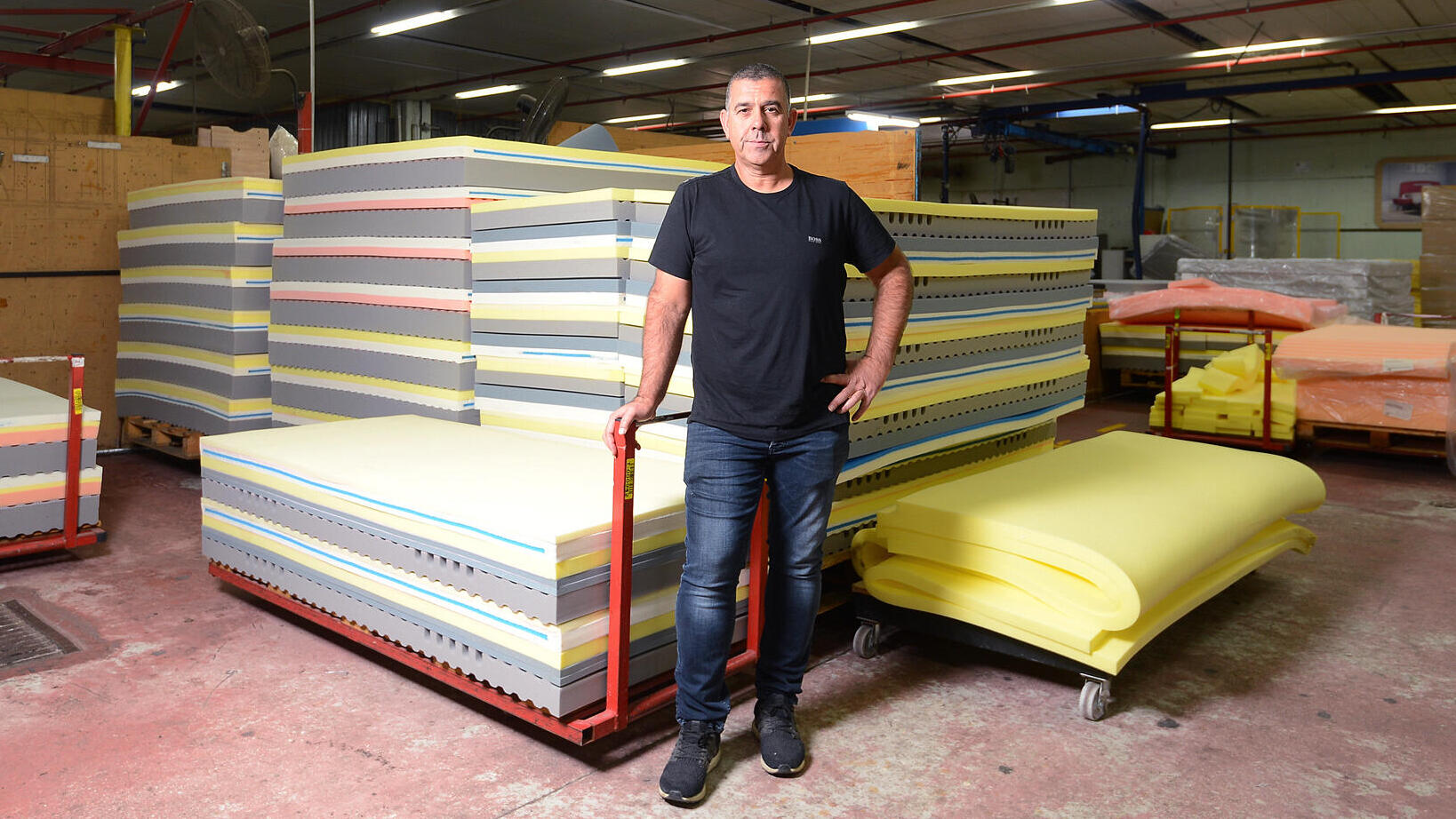 אבי ברססט מנכל מפעל הולנדיה ב שדרות   