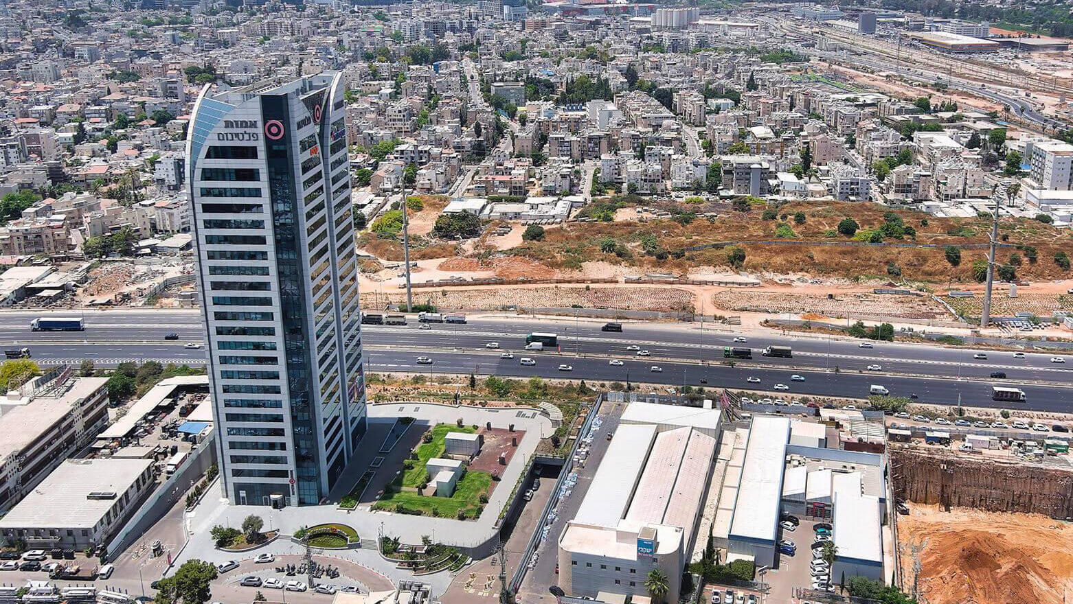 מגדל בית אמות פלטינום פתח תקווה