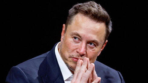 מנצל את ההזדמנות: הדרישה של מאסק מהבנקים המלווים את הנפקת ספייס X