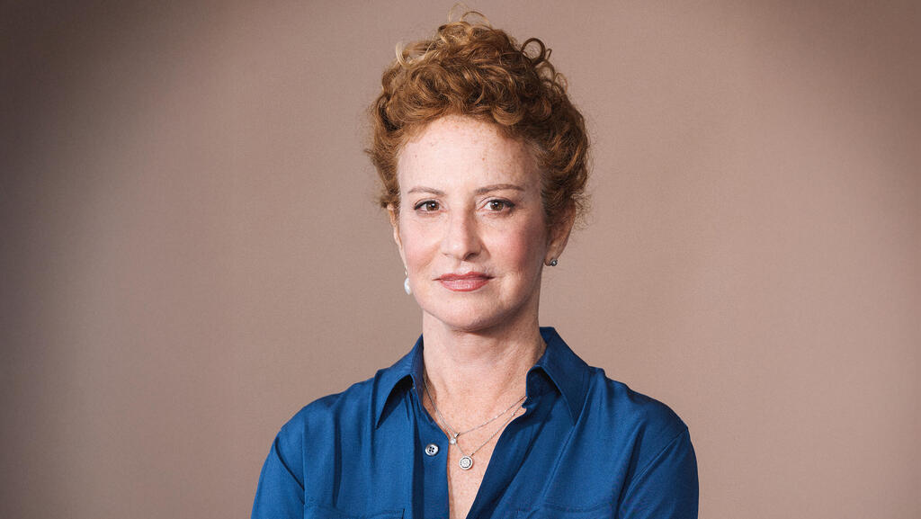 מגזין 100 משפיעים ומשפיעות 2025 דליה קורקין מנכ"לית קבוצת הסיעוד עמל ומעבר