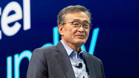 "נכנעה לסחיטה": בעל מניות תובע את אינטל על העסקה עם ממשל טראמפ