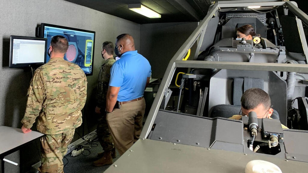 הקברניט מסוק קרב