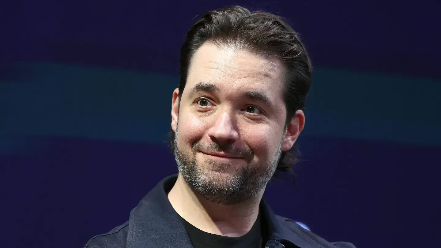 אלכסיס אוהניאן Alexis Ohanian מייסד רדיט