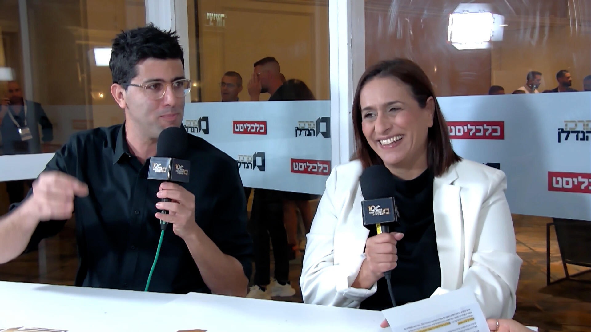 שרית גולן שטיינברג, סגנית ראש העיר חיפה ויו"ר הועדה לתכנון ובנייה, ומיקי אוטמזגין, מייסד ובעלים של אוטמזגין אדריכלות