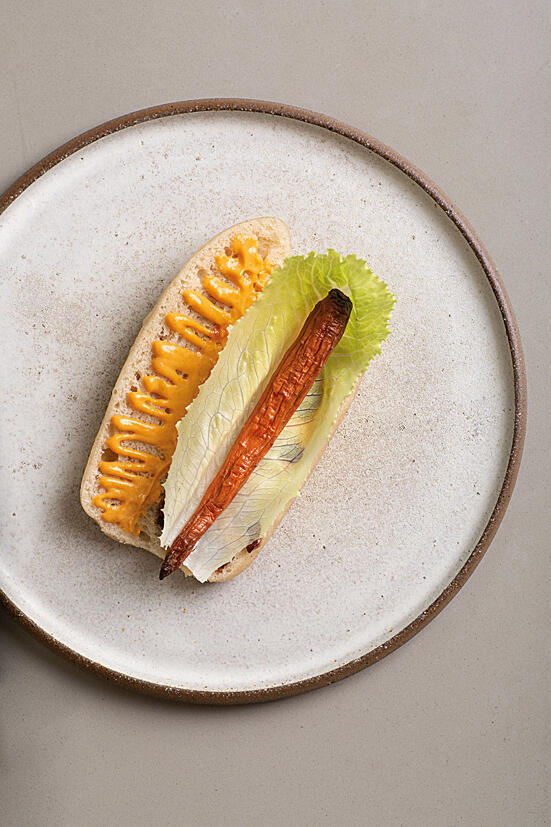 פנאי מסעדת OPA נקניקיית גזר