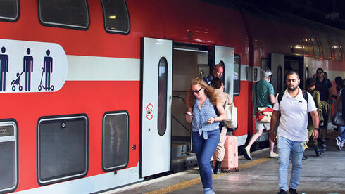 צילום: ריאן פרויס בשל "מצג שווא" - רכבת ישראל פסלה זוכה במכרז אבטחה גדול