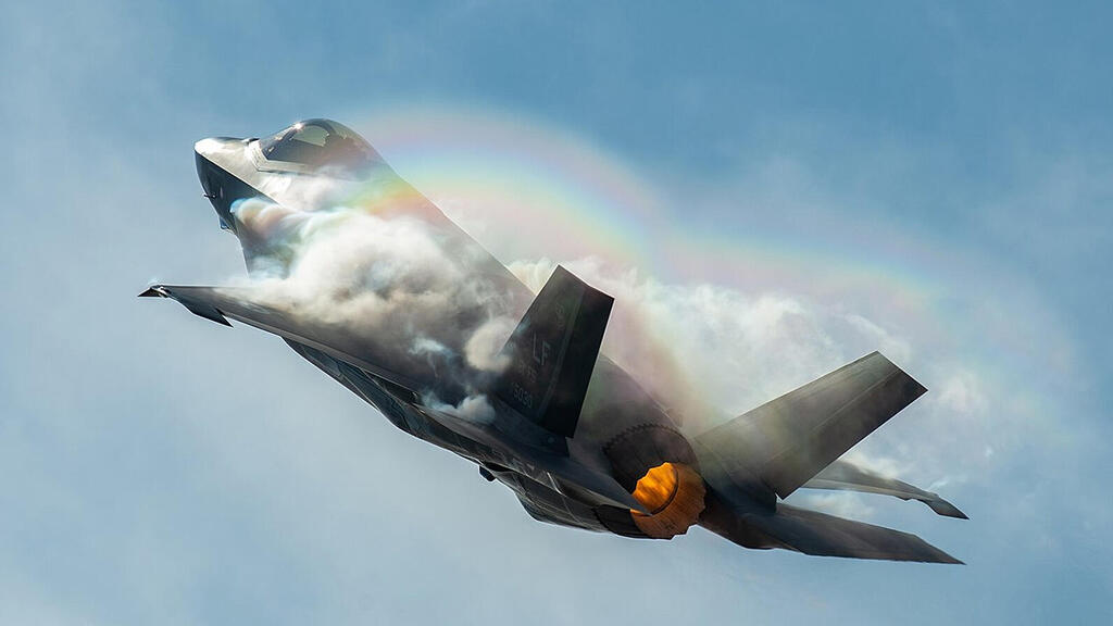 F35. תראו את האגזוז הזה (צילום: USAF) הקברניט ראפאל נאט"ו קרב אוויר
