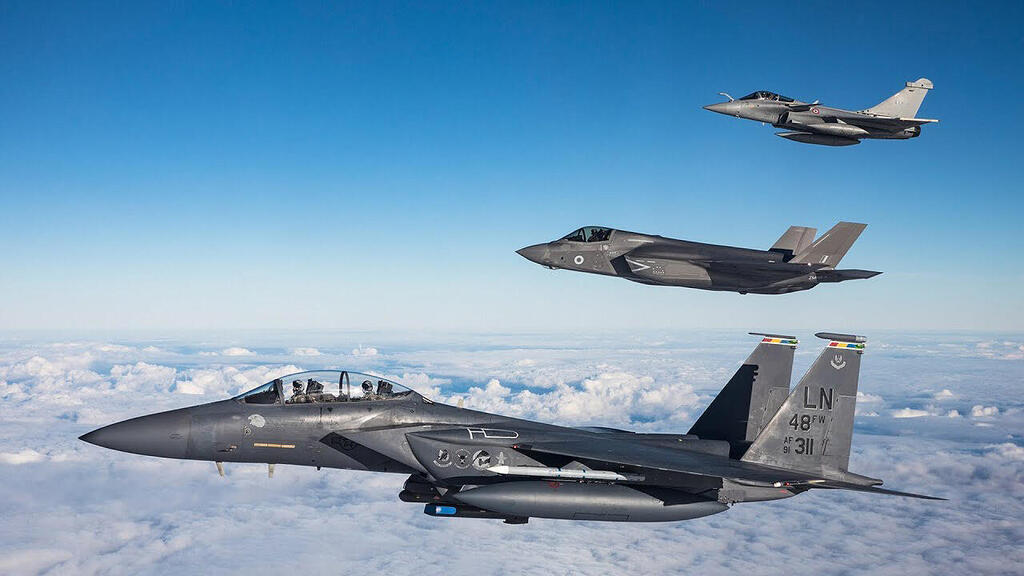 ראפאל, F35 ו-F15 (צילום: USAF) הקברניט ראפאל נאט"ו קרב אוויר