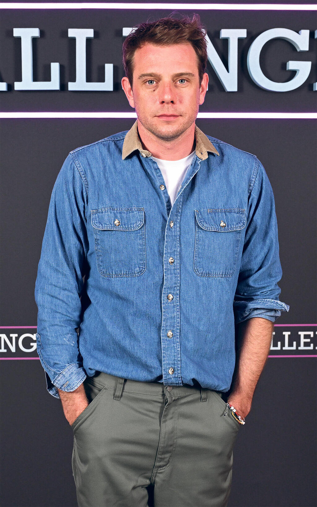 פנאי  ג'יי.וו אנדרסון מנהל אומנותי דיור