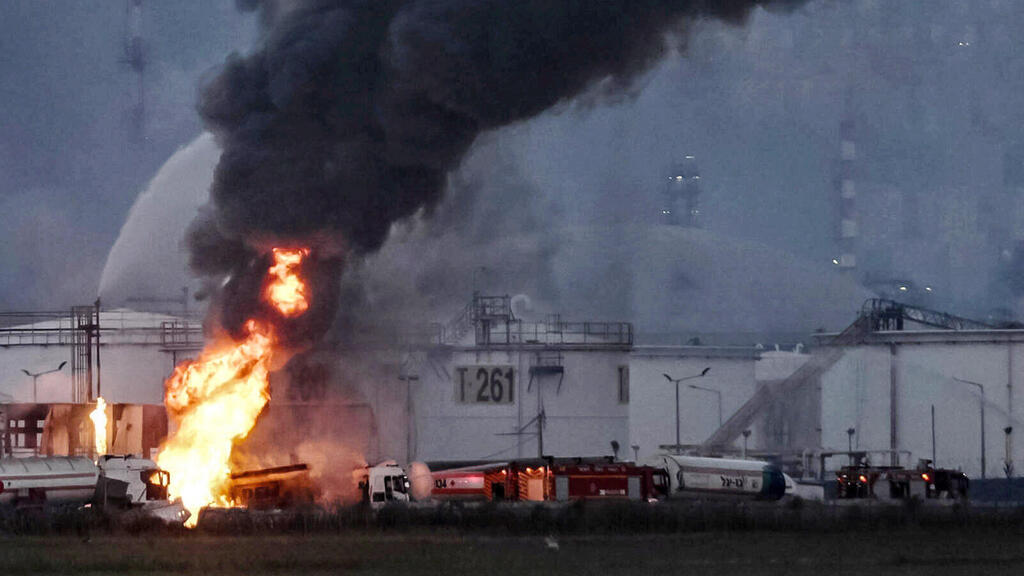 ה פגיעה ב מתחם בזן ב חיפה מפעל בזן דלק ב חיפה נפגע פגיעה ישירה מ טיל מ איראן ב תקיפה מתקפה איראנית הרס נזק נזקים הרוגים מבצע עם כלביא
