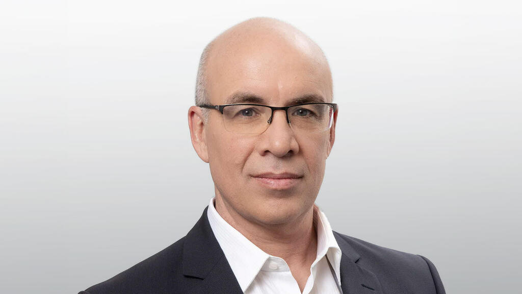 אלכס זבז'ינסקי, הכלכלן הראשי במיטב (צילום: רועי מזרחי) אלכס זבז'ינסקי כלכלן ראשי מיטב בית השקעות