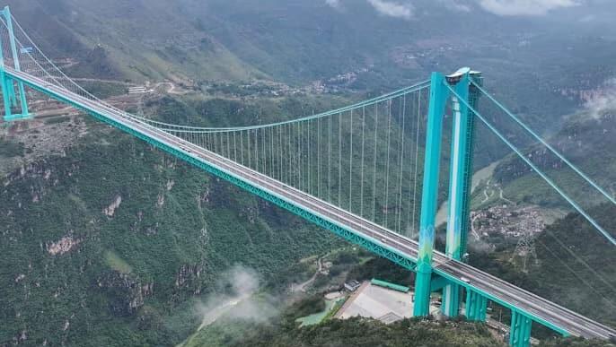 הגשר הגבוה בעולם  Huajiang Grand Canyon Bridge סין