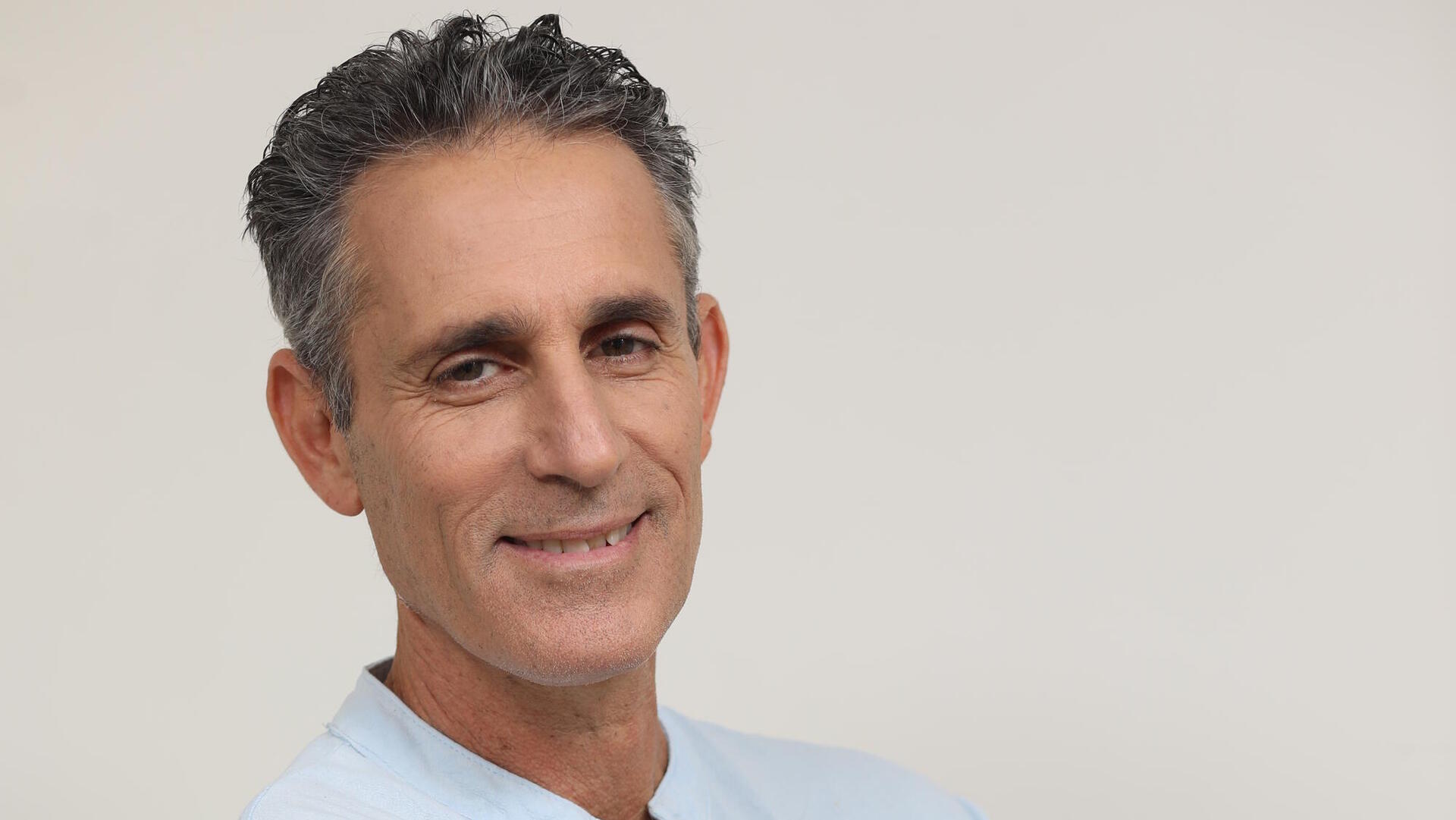 שאולי הרציק פז מנכ"ל עמותת אמפ״א לטיפול בפוסט טראומה