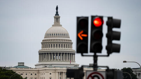 צילום: בלומברג למרות הסכמות של הרגע האחרון – הממשל בארצות הברית נכנס להשבתה חלקית