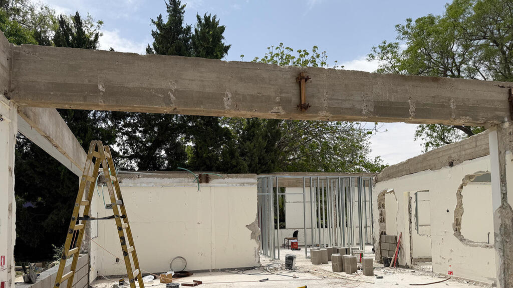 עבודות שיקום ב קיבוץ בארי