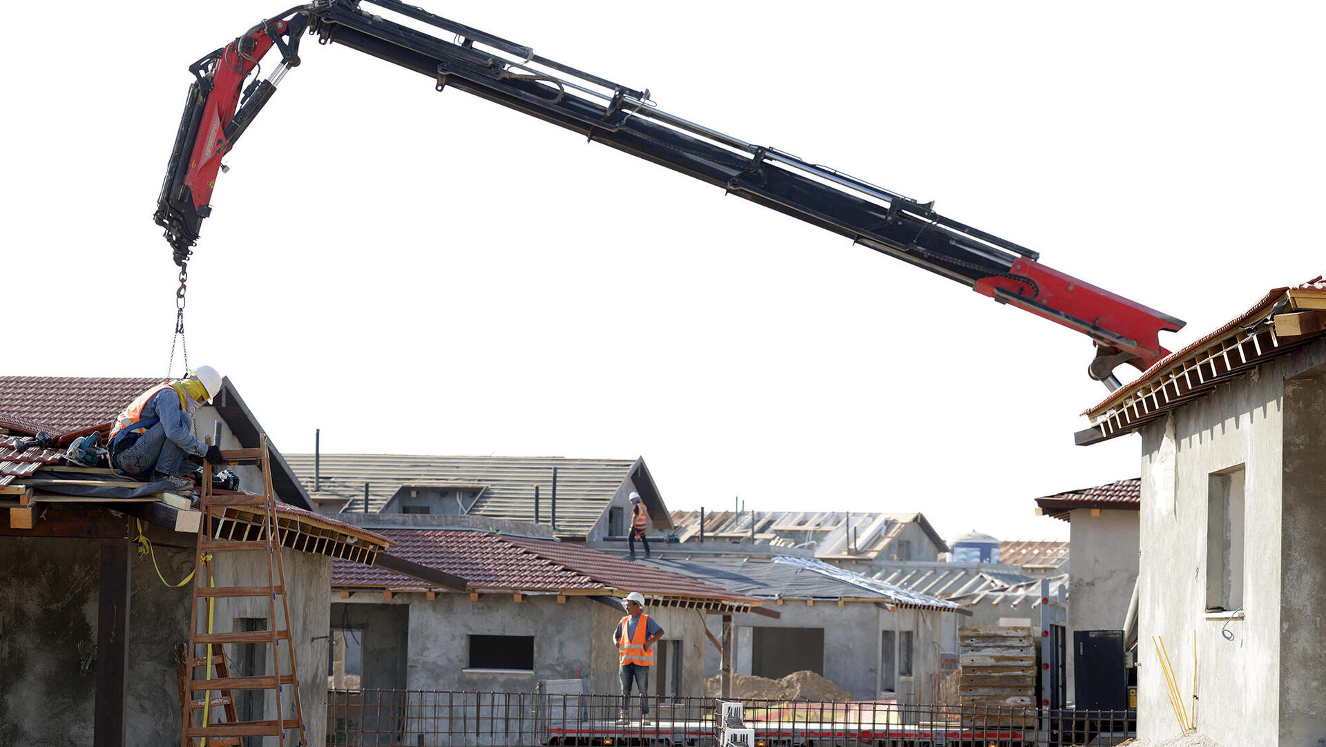 עבודות שיקום ב קיבוץ בארי