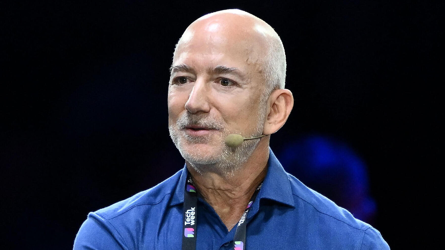 מייסד אמזון ג'ף בזוס בכנס ב טורינו איטליה 3.10.25