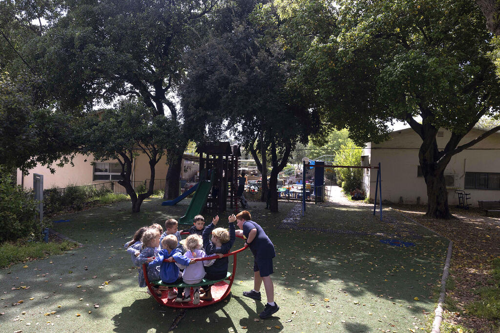 חניתה. "ראיינתי לספר גם זקנים שהיו בפינוי הילדים ב־1948" (צילום: MENAHEM KAHANA/AFP) קיבוץ חניתה פנאי