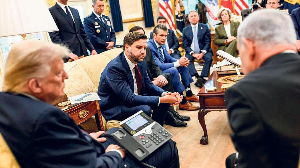 שיחת ההתנצלות של בנימין נתניהו לקטאר מהבית  הלבן בנוכחות טראמפ