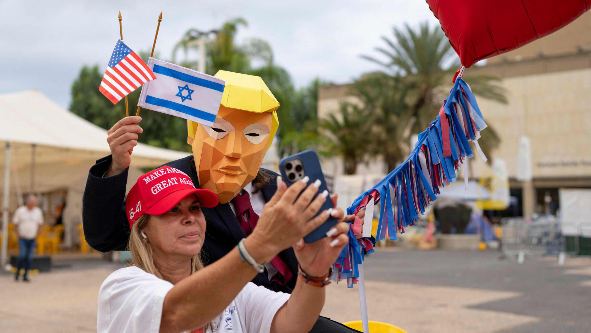 חגיגות ב כיכר החטופים חטופים 9.10.25