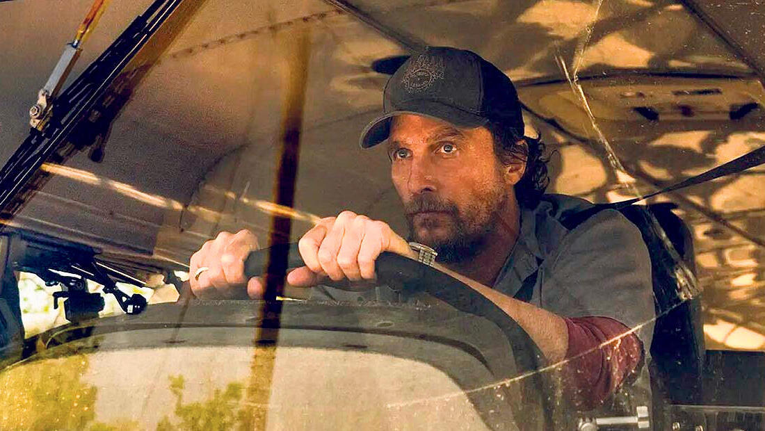 פנאי מתיו מקונוהיי מתוך הסרט The Lost Bus האוטובוס האבוד