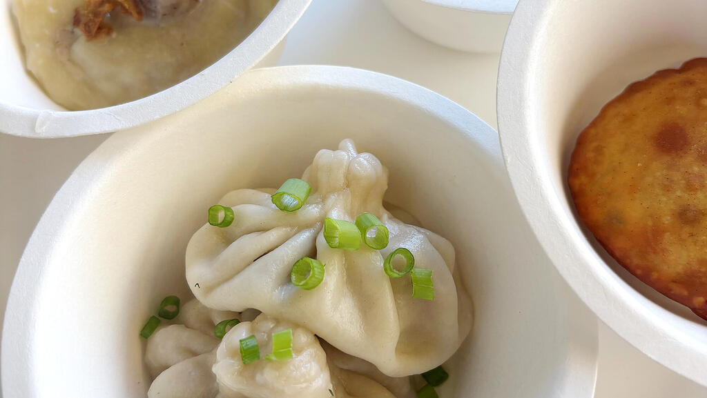 מנה מסעדת גוראל'ס קיטשן חיפה פנאי