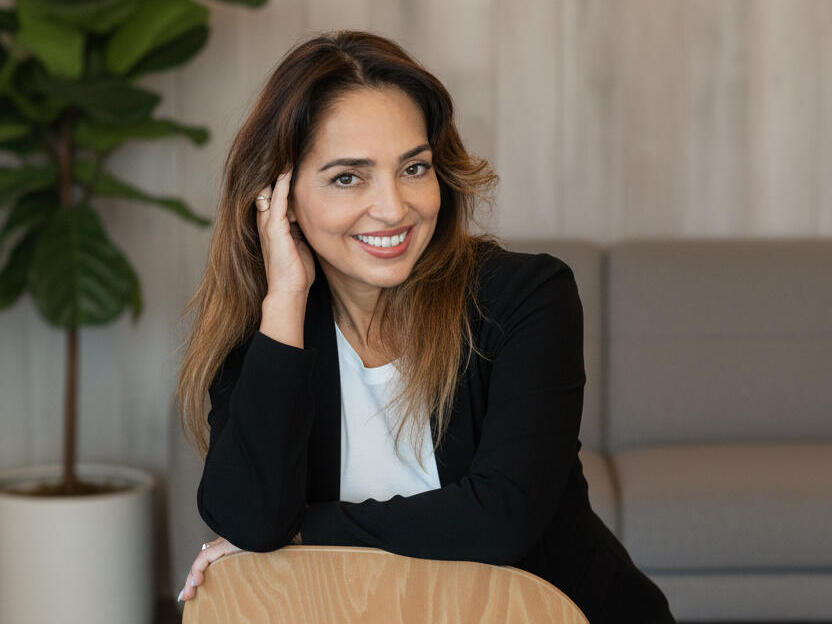 Hila Carmel (Adi Eckstein) הילה כרמל פרידה AI