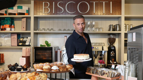 עסקת ביסקוטי נחתמה: אמיר פורת המייסד מוכר 49% לגרין לנטרן ויפגש עם רבע מיליארד שקל