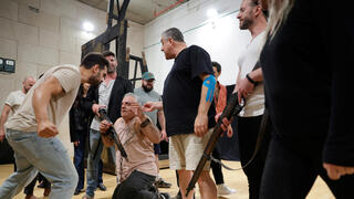 פנאי מדור בעבודה מעגל הגיר הקווקזי