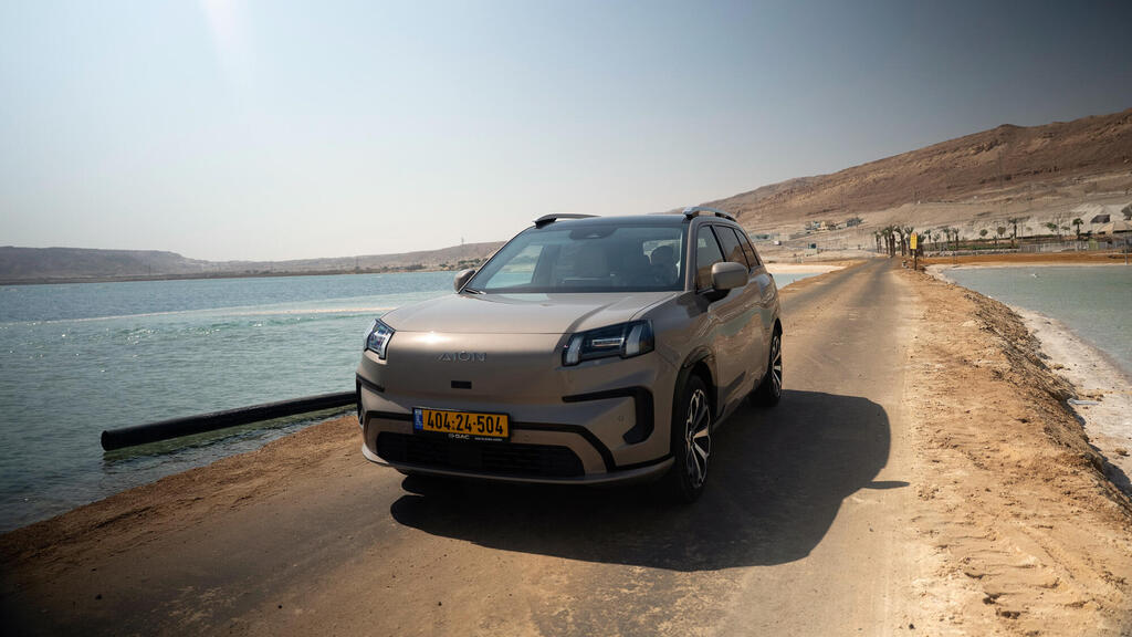 מבחן רכב GAC AION V חזית    