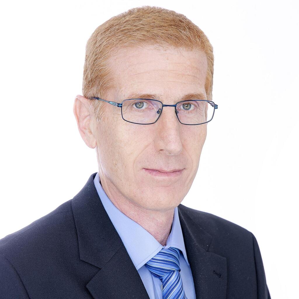 ד”ר דב אלבוקרק (צילום: ענבל מרמרי) ד”ר דב אלבוקרק סמנכ”ל וראש חטיבת הרפואה ב מאוחדת