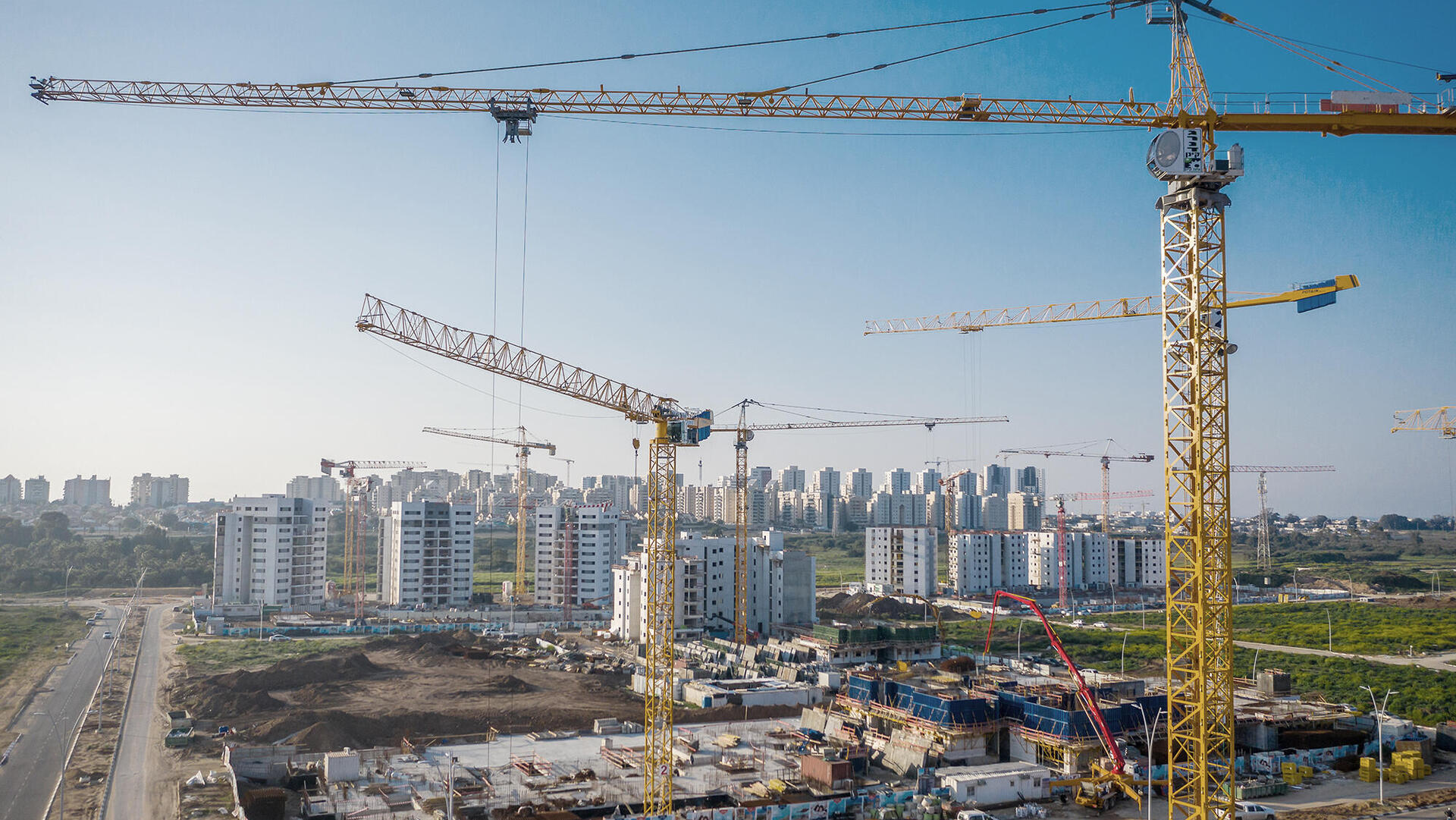 בנייה אשקלון בנייה מנופים מנוף נדלן בניין בניינים