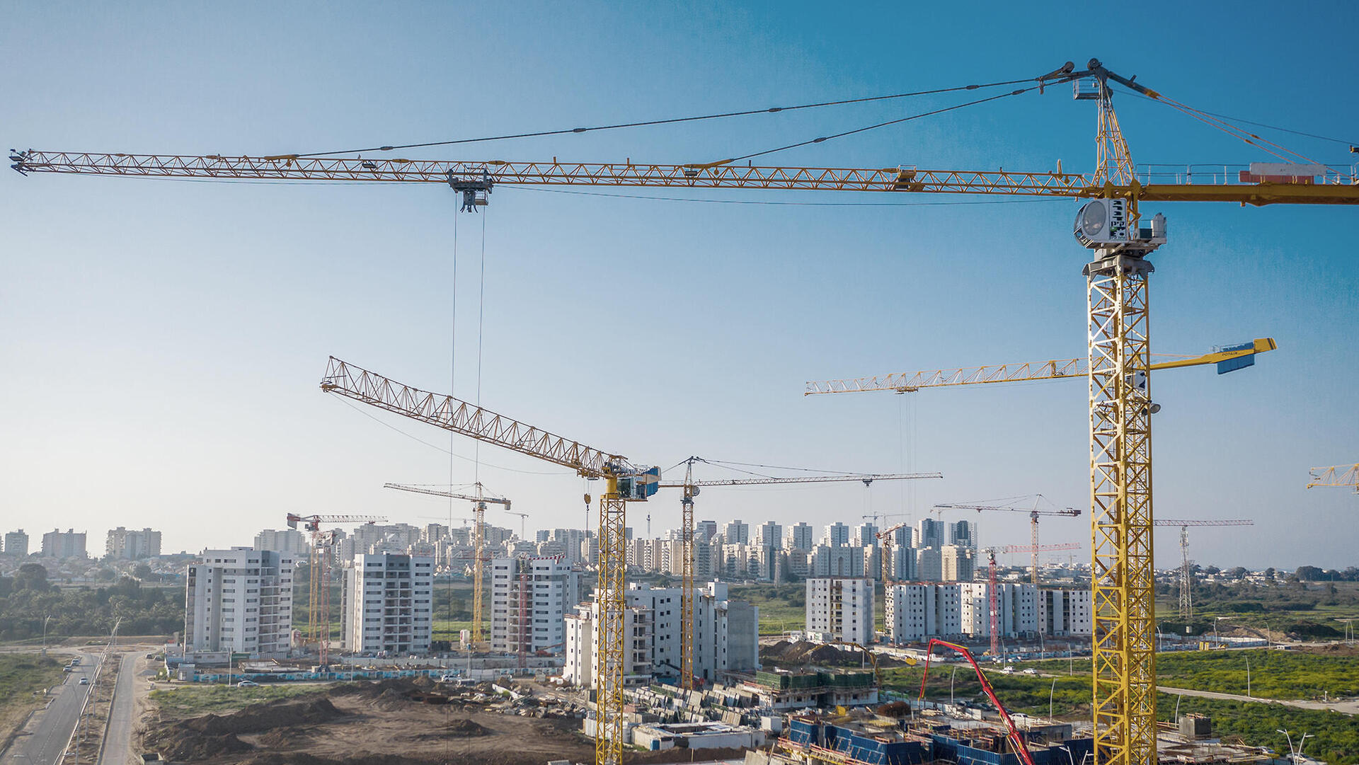 בנייה אשקלון בנייה מנופים מנוף נדלן בניין בניינים