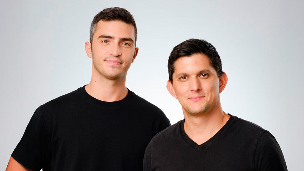 מימין: נעם מיטל ואסף פדידה, מייסדי DARWIN AI (צילום: עומר פרידמן) מימין נעם מיטל ו אסף פדידה מייסדי DARWIN AI