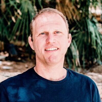 בני שלזינגר, VP of Cyber Technology ב־At-Bay 