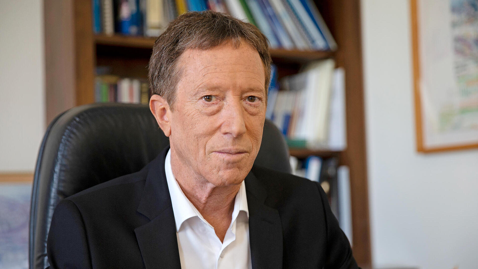 מגזין נדל"ן 2025 - אבי שמחון יו"ר המועצה הלאומית לכלכלה והיועץ הכלכלי של ראש הממשלה בנימין נתניהו