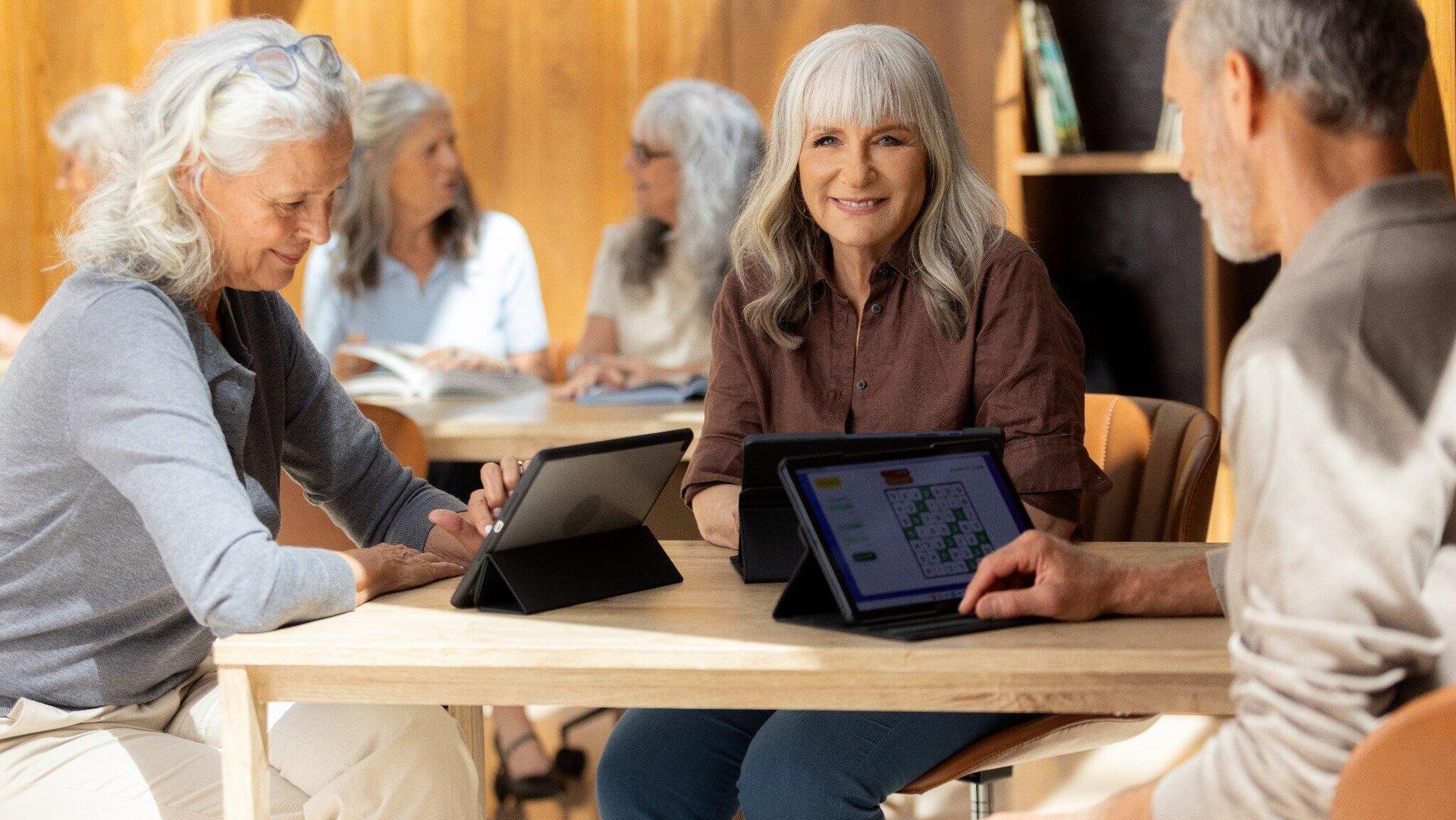 הקרב על הדיור המוגן מתחמם: הזמרת אילנית מצטרפת כפרזנטורית