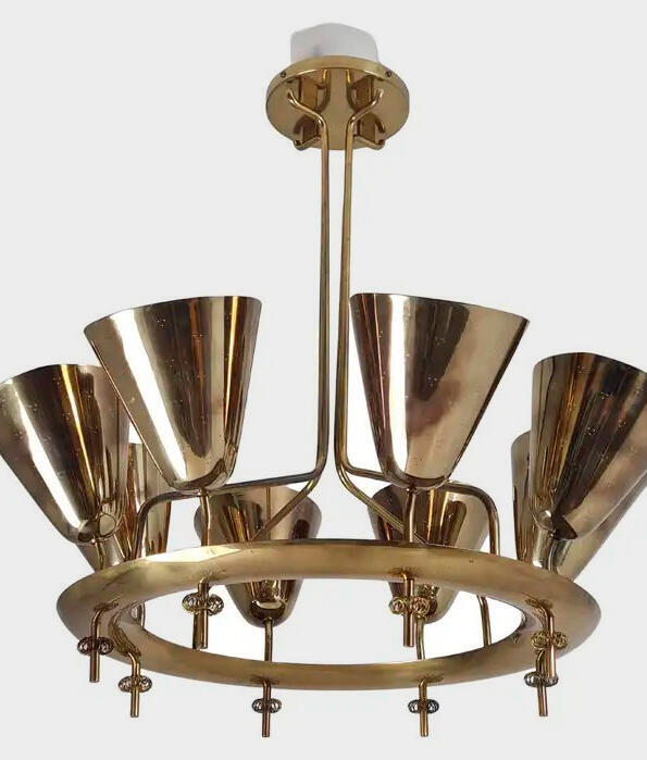 צילום: אתר החברה מגזין נדל"ן 2025 - מנורה של המעצב הפיני פאבו טינל משנות ה־ 50