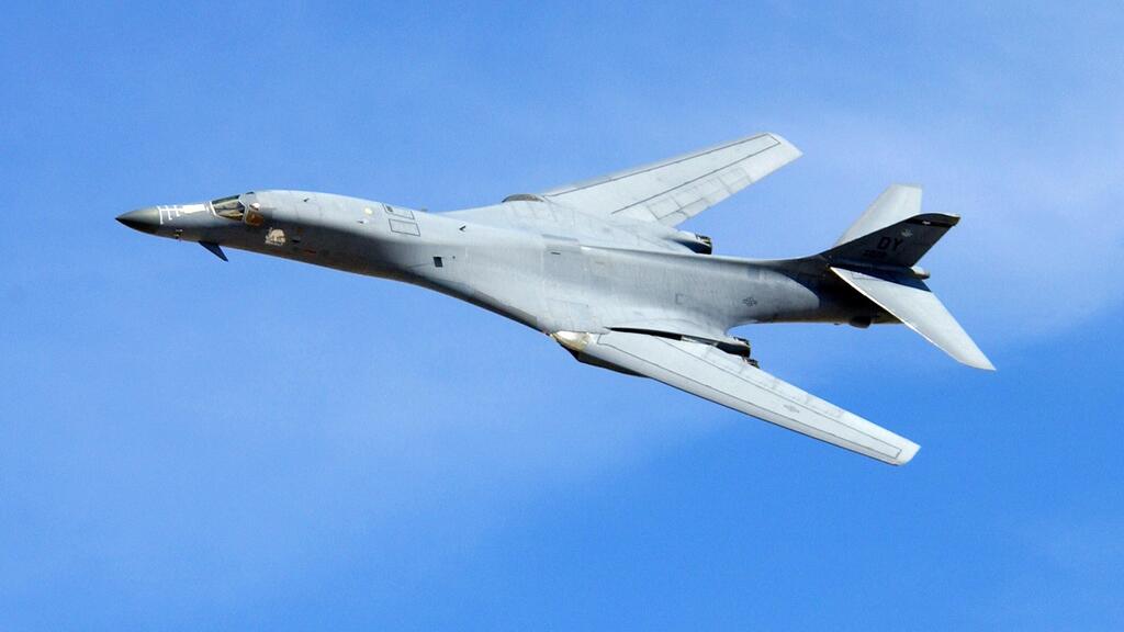 מטוס B-1 של חיל האוויר האמריקאי (צילום: USAF, ויקיפדיה) מטוס B-1 של חיל האוויר האמריקאי