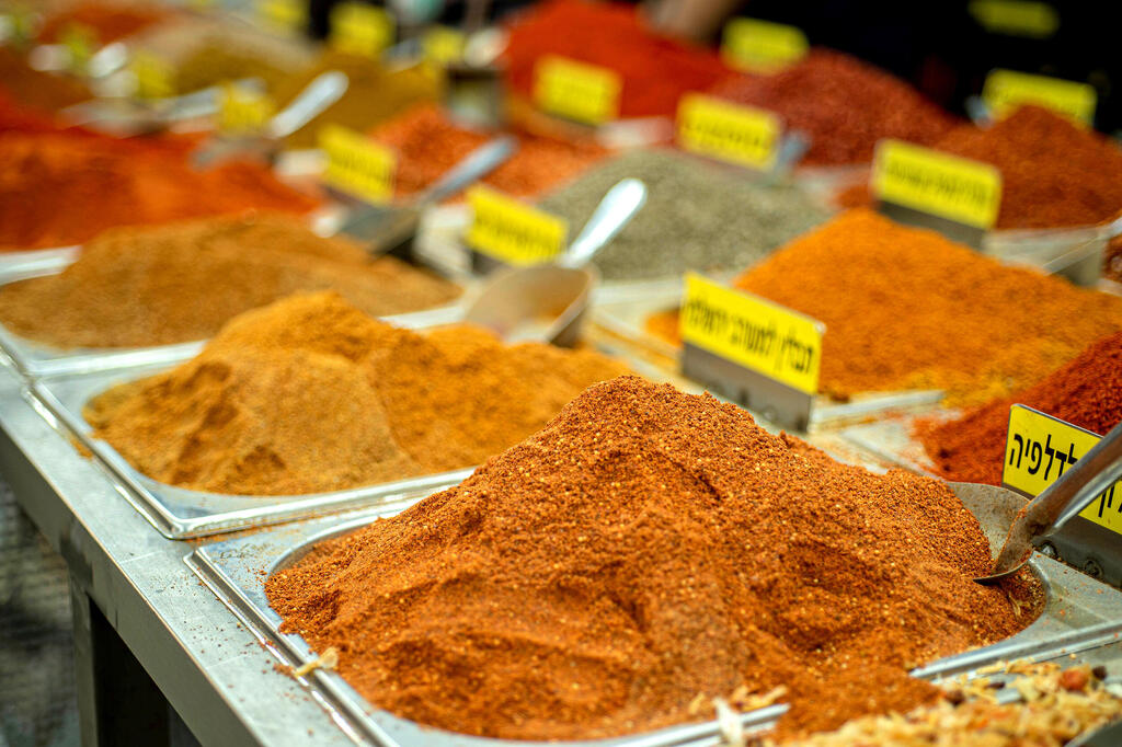 פנאי תבלינים שוק התקוה