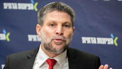 בדרך לבחירות, סמוטריץ' מרעיף הטבות במיליארדי שקלים