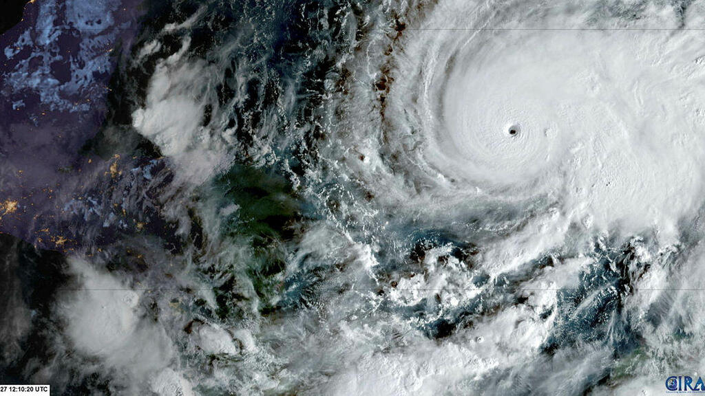 הוריקן מליסה בתמונות לוויין