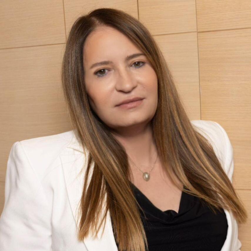 ליאורה ביין אלון (צילום: שי רגב) ליאורה ביין אלון שותפה מייסדת במשרד עו"ד פרופ' ביין ושות'