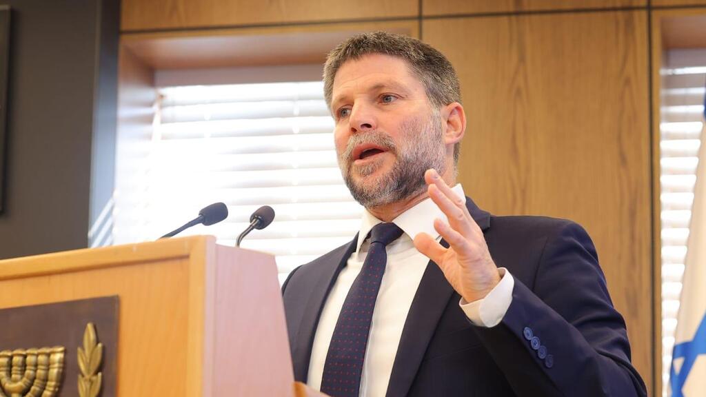 שר האוצר בצלאל סמוטריץ'. מתעכב זמן רב עם מינוי ממונה קבוע לאגף התקציבים (צילום: לע"מ) שר האוצר בצלאל סמוטריץ' מסיבת עיתונאים 2.11.25