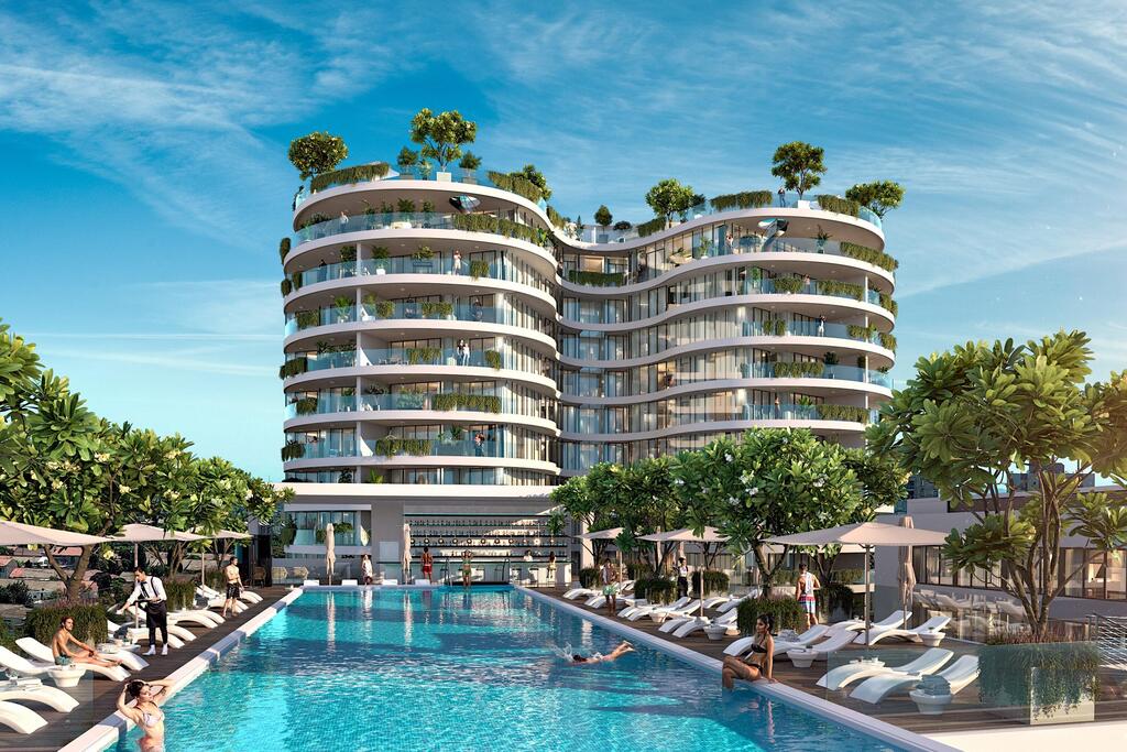 המתחם היוקרתי THE LUX במרחק 120 צעדים מהמים 